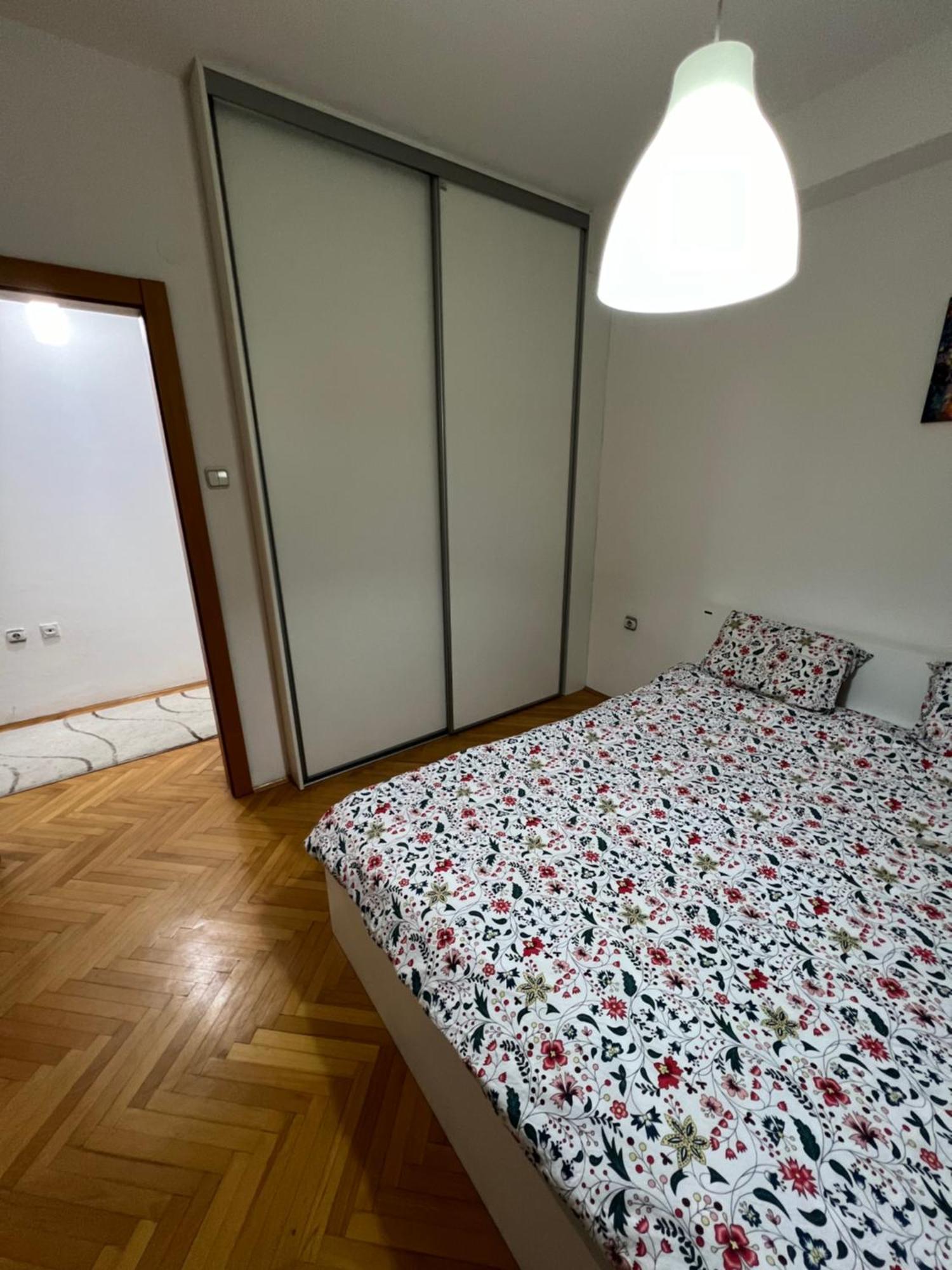 Karas Apartments Skopje Bagian luar foto