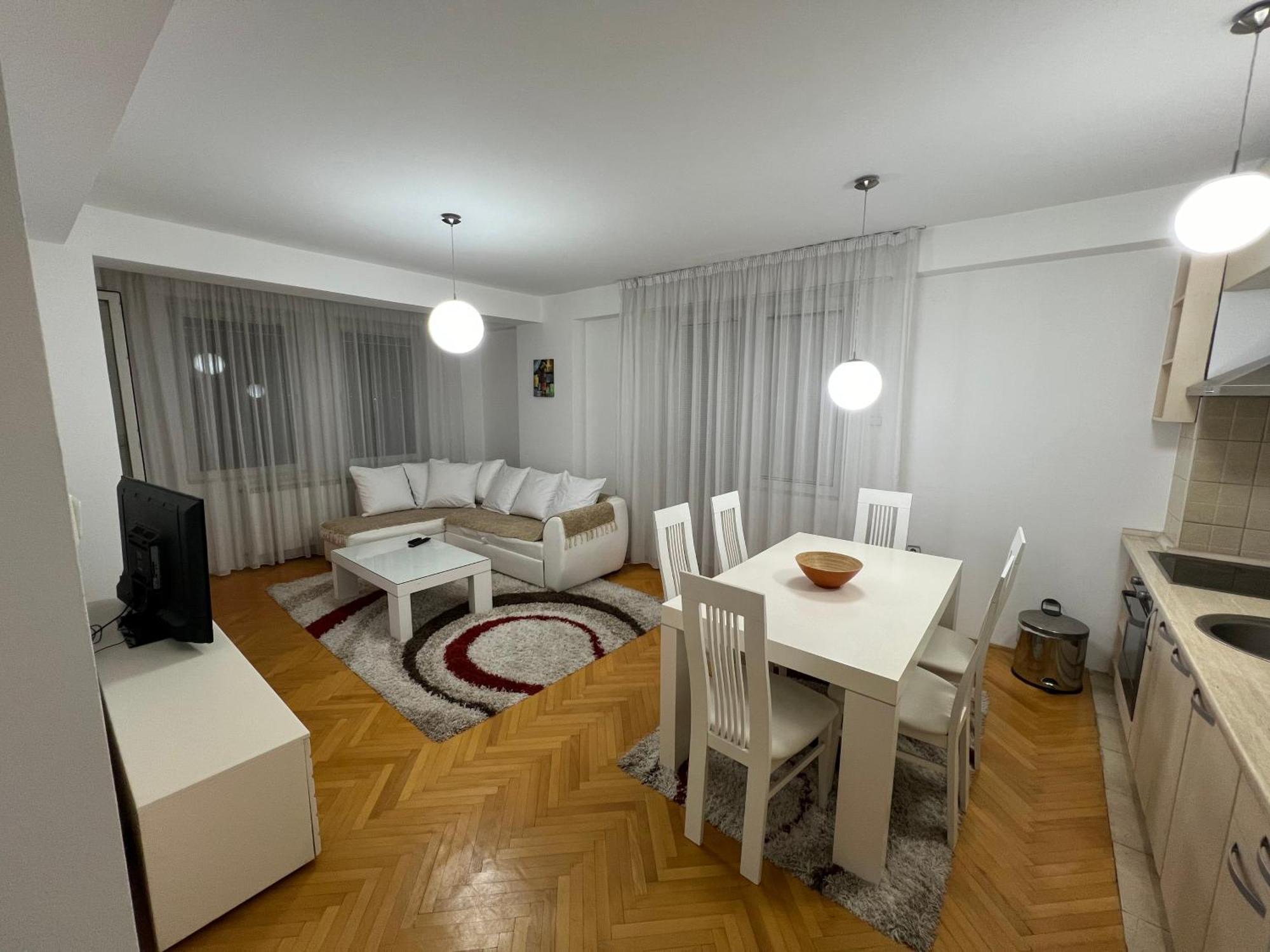 Karas Apartments Skopje Bagian luar foto